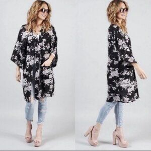 Spiritual Gangster Black & White Floral Kimono Cardigan OS Lightweight 100% Rayo